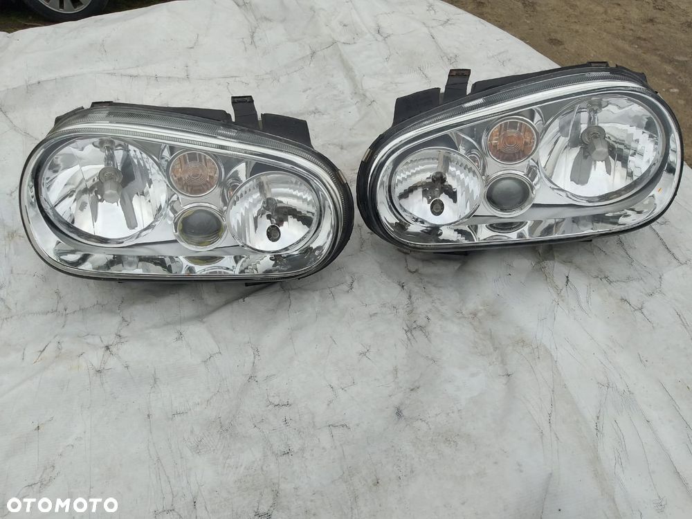 Lampa PRAWA VW Golf IV 4- Europa Oryginał - 1