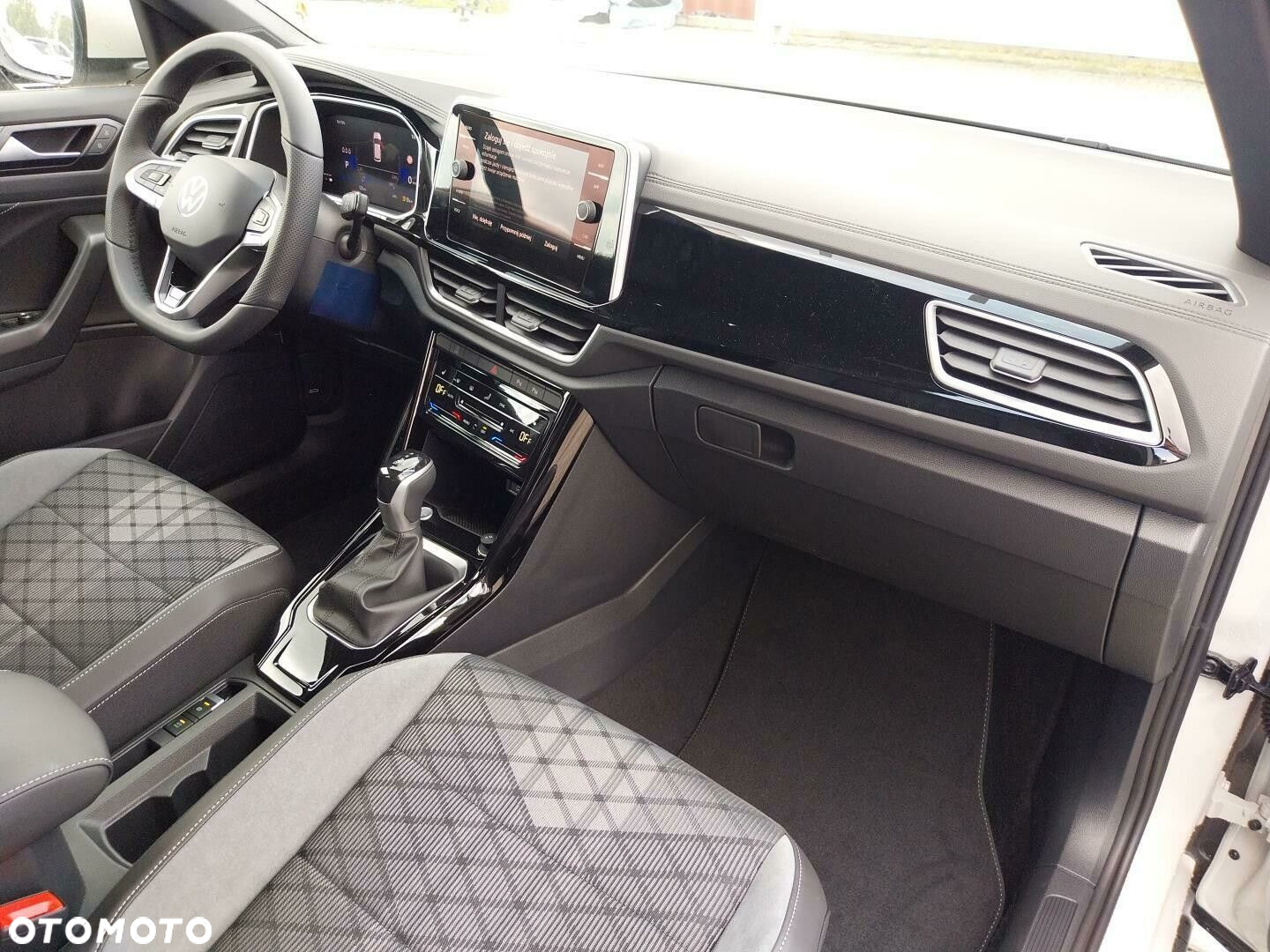 Volkswagen T-Roc 1.5 TSI R-Line Plus DSG - 16