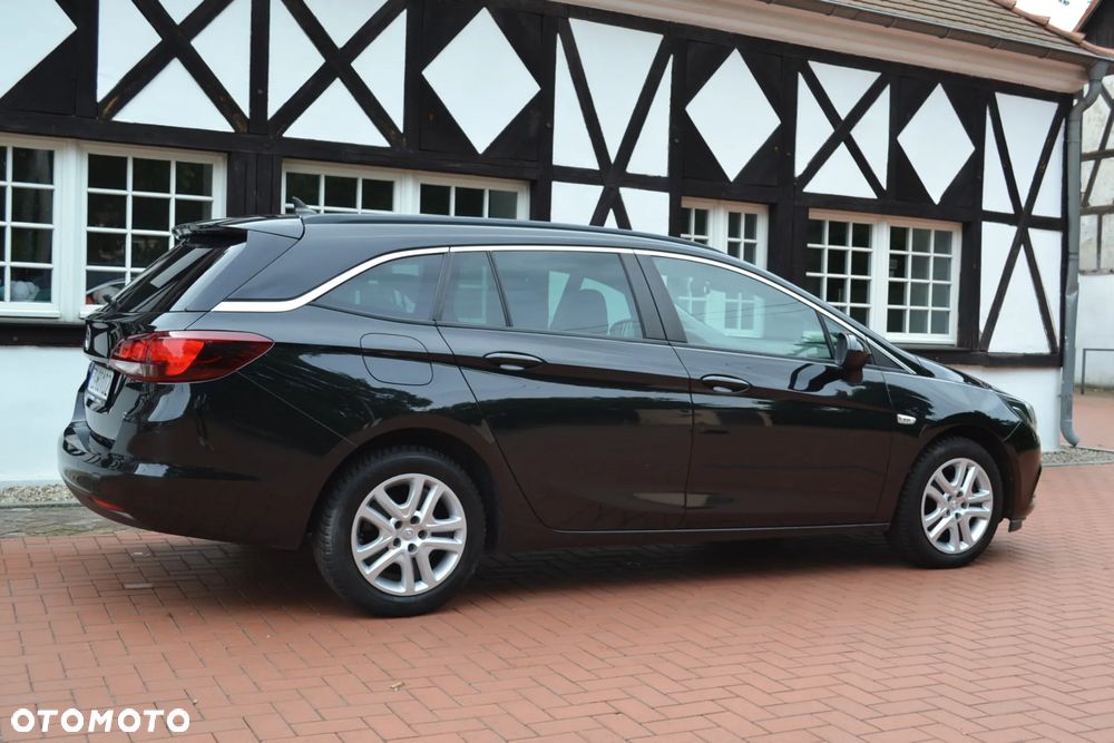 Opel Astra 1.6 CDTI Elite S&S - 33