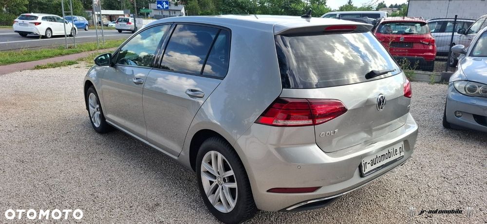 Volkswagen Golf - 4