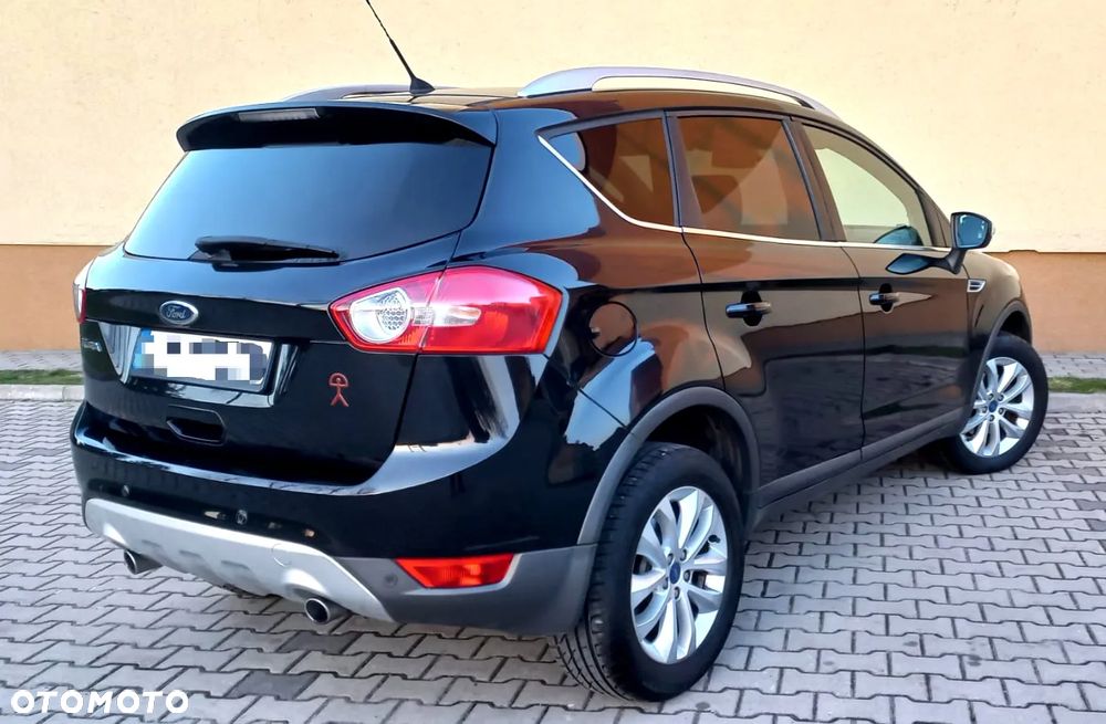 Ford Kuga 2.0 TDCi 4WD Titanium - 4