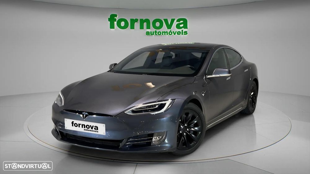 Tesla Model S - 1