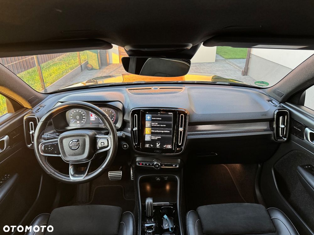 Volvo XC 40 T3 Geartronic RDesign - 26