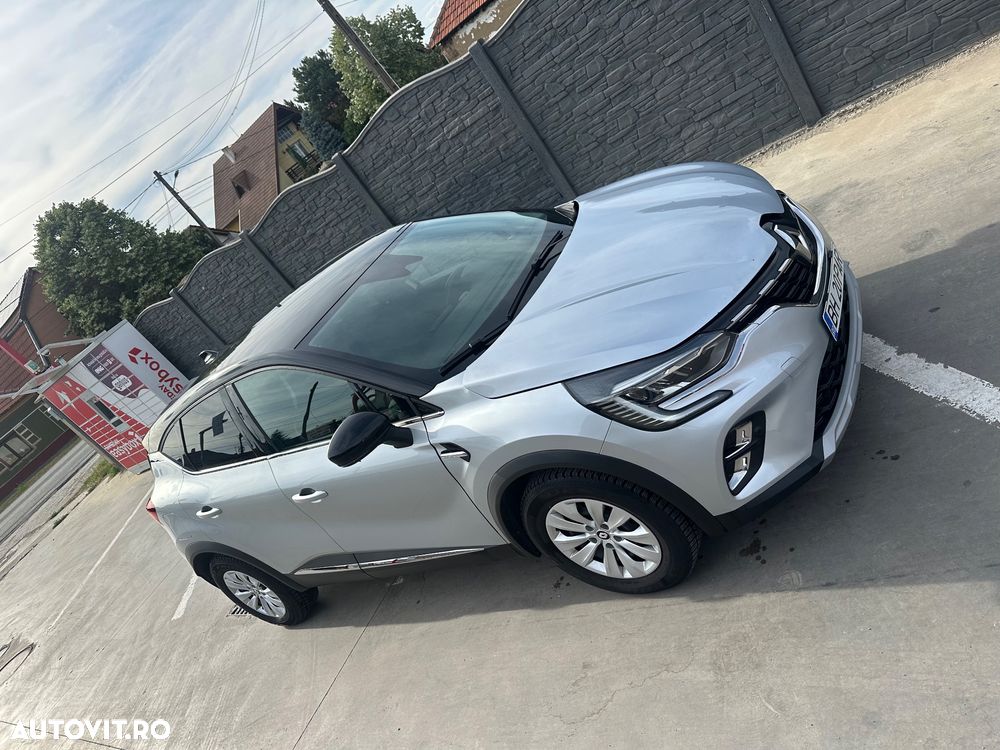 Renault Captur MHEV 140 Techno - 2