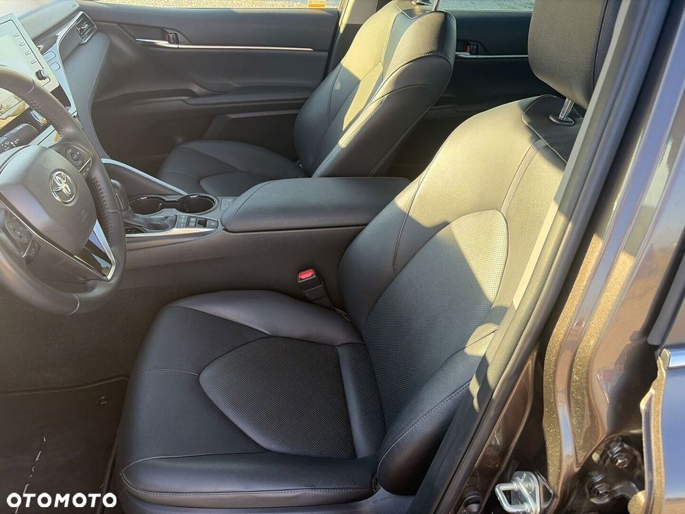 Toyota Camry 2023