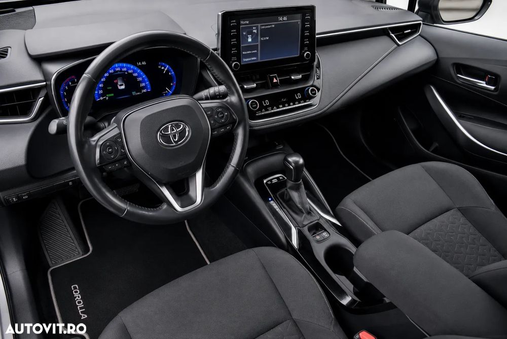 Toyota Corolla - 7