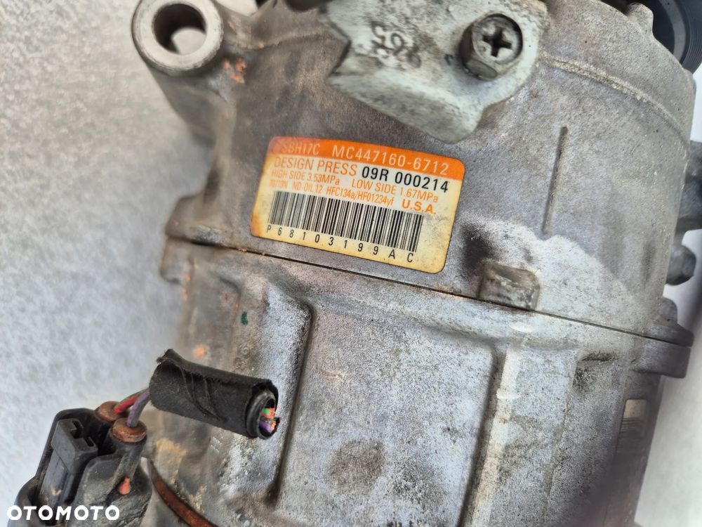 Kompresor sprężarka klimatyzacji Jeep Grand Cherokee KL P68103199AC - 2