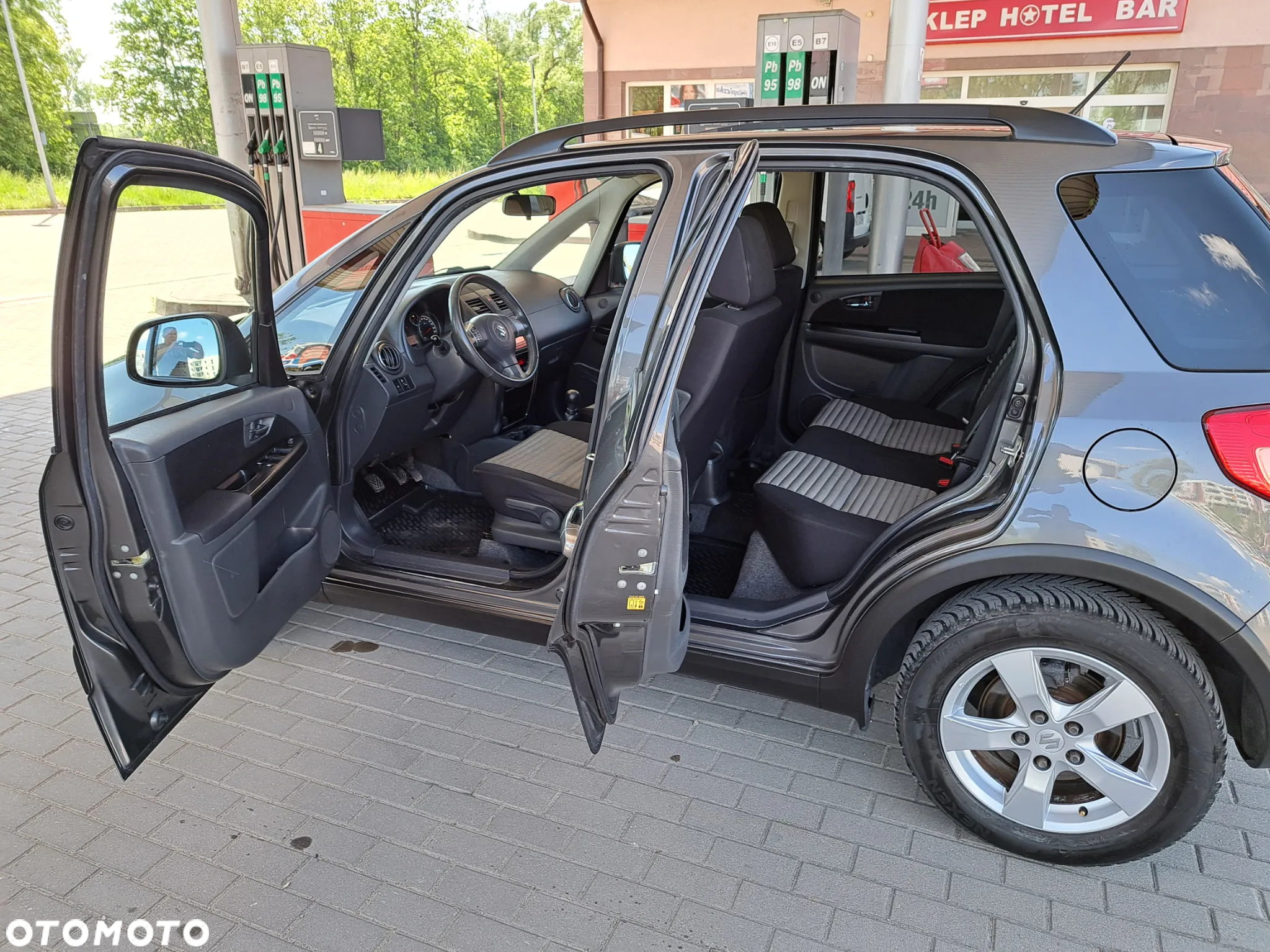 Suzuki SX4 - 12