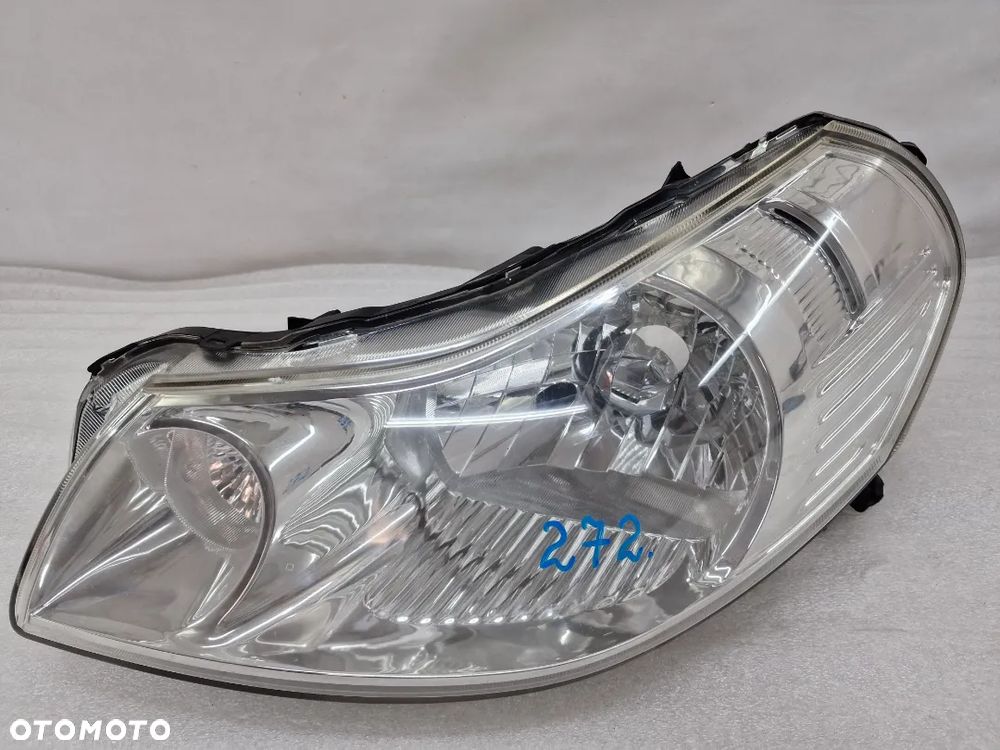 SUZUKI SX4 / FIAT SEDICI ORAZ SEDICI LIFT 06-13 JAPAN LEWA LAMPA PRZEDNIA PRZÓD , NR KOITO 100-59135 , NR AUKCJI LL272 - 1
