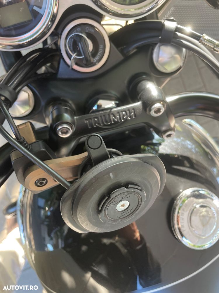 Triumph Bonneville T120 Black - 9