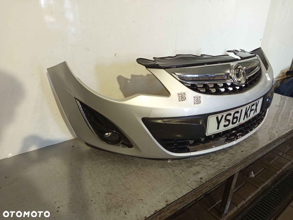 ^ ZDERZAK PRZÓD PRZEDNI OPEL CORSA D LIFT FL Z176 SREBRNY HALOGENY - 3