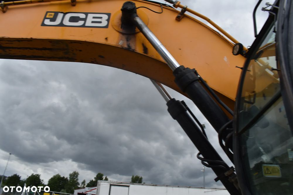 JCB 360 LC - 31