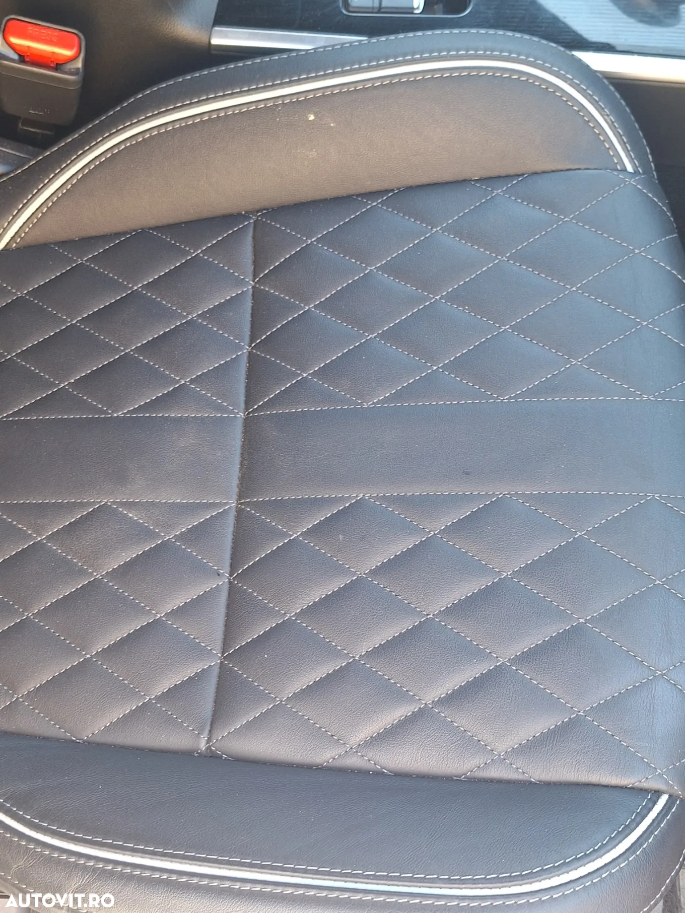 Mitsubishi Outlander 2.4 4WD Plug-In Hybrid Top - 22