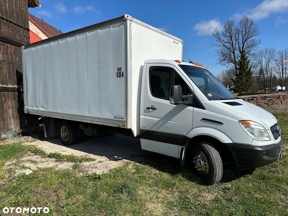 Mercedes-Benz 906 - 9