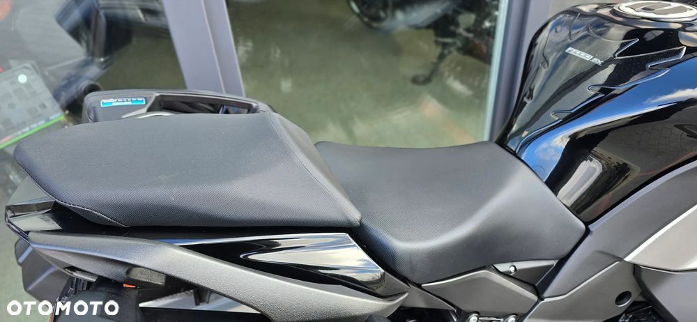 Kawasaki Ninja 1000 SX - 16