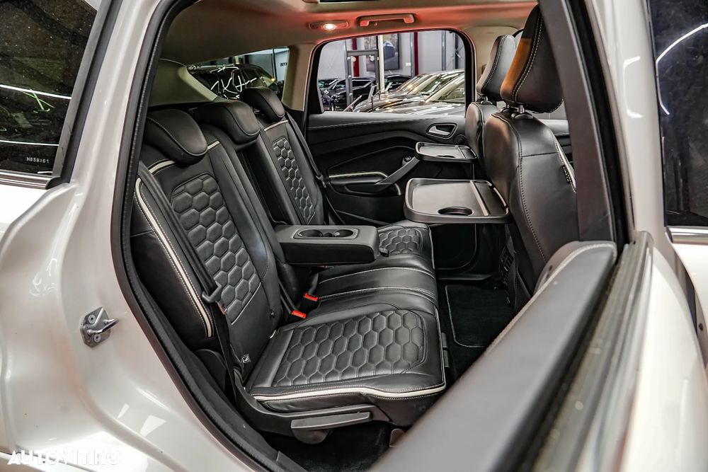 Ford Kuga 2.0 TDCi 4WD Powershift Vignale - 6