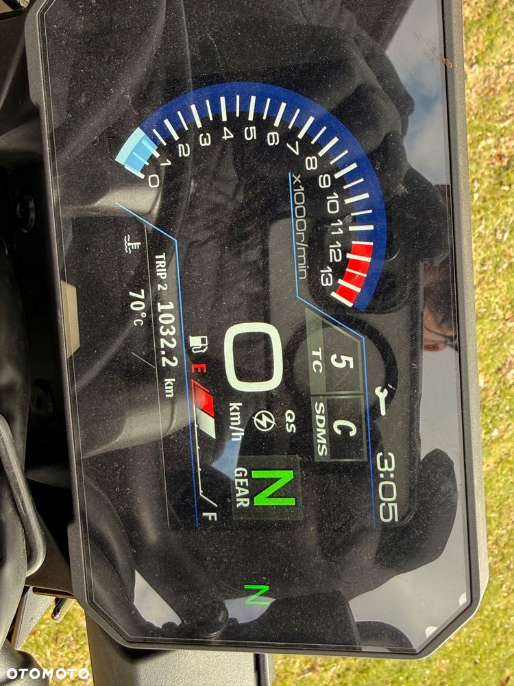 Suzuki GSX 1000 - 7