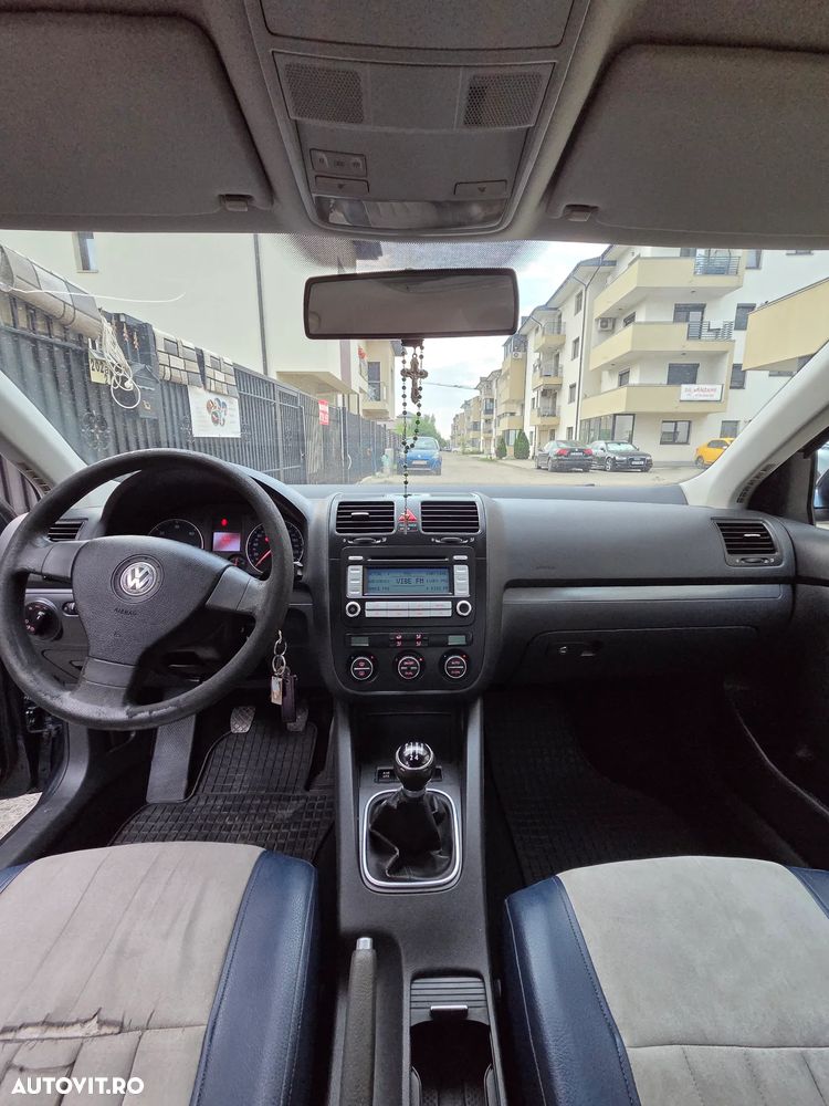 Volkswagen Jetta 1.9 TDI Comfortline - 1