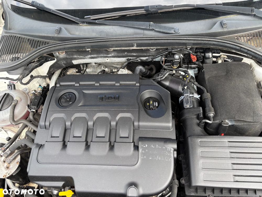 Skoda Octavia 1.6 TDI Elegance - 23