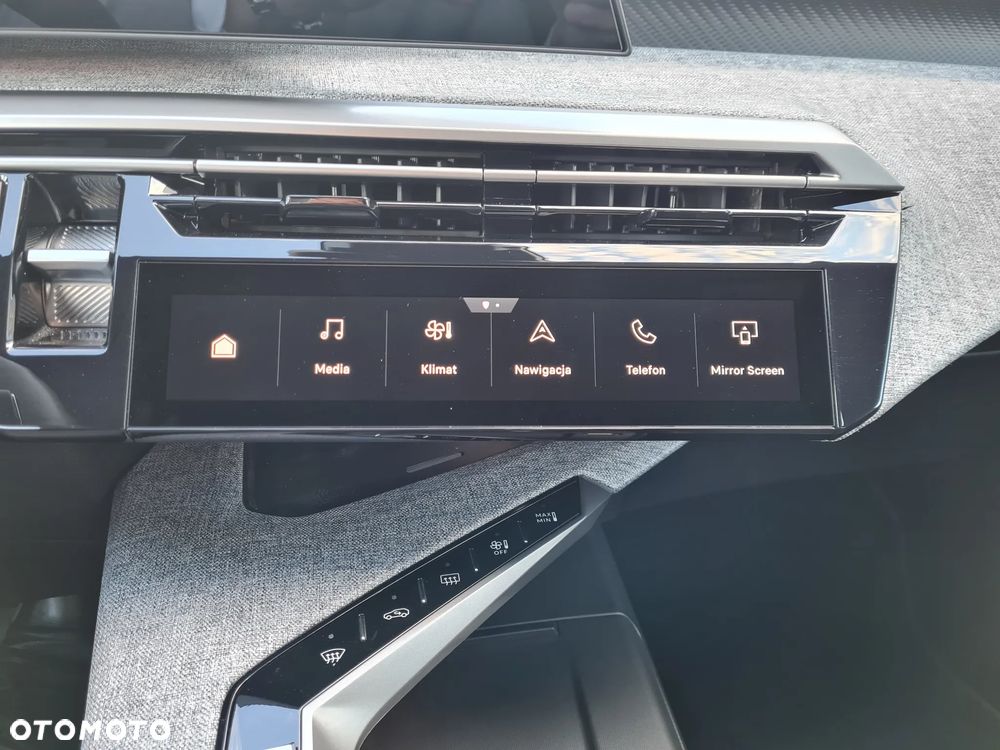 Peugeot 3008 1.2 PureTech mHEV Allure Pack S&S e-DCS6 - 21