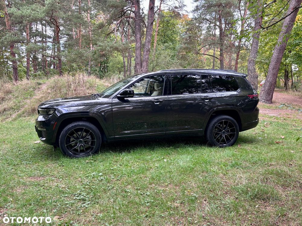 Jeep Grand Cherokee - 40