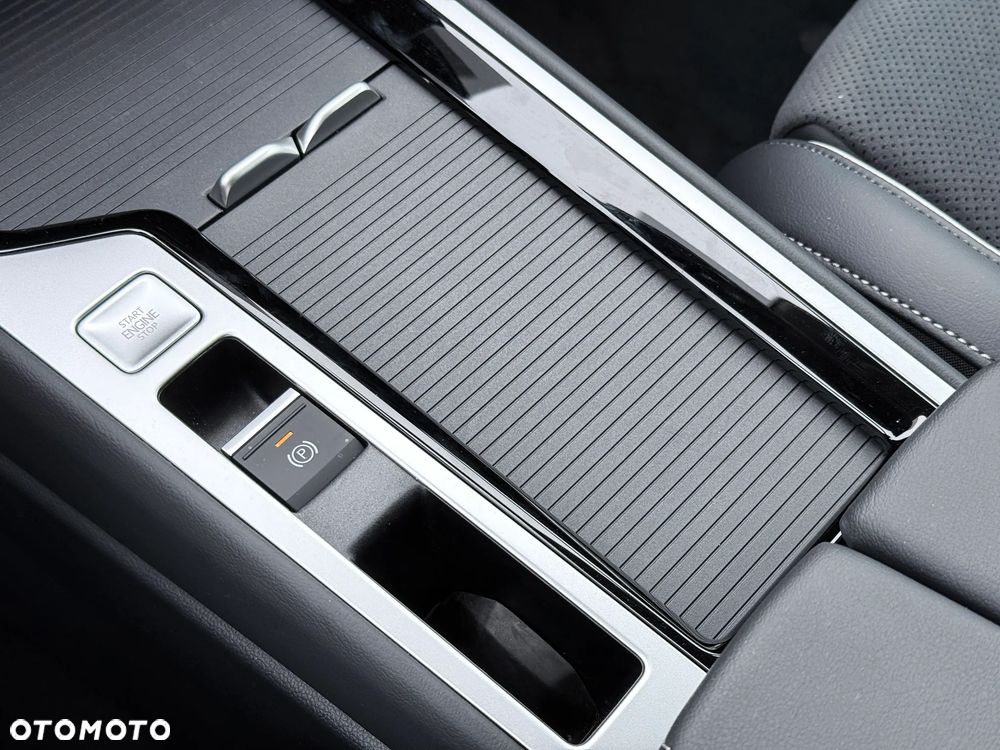 Volkswagen Passat Variant 2.0 TDI EVO Elegance DSG - 25