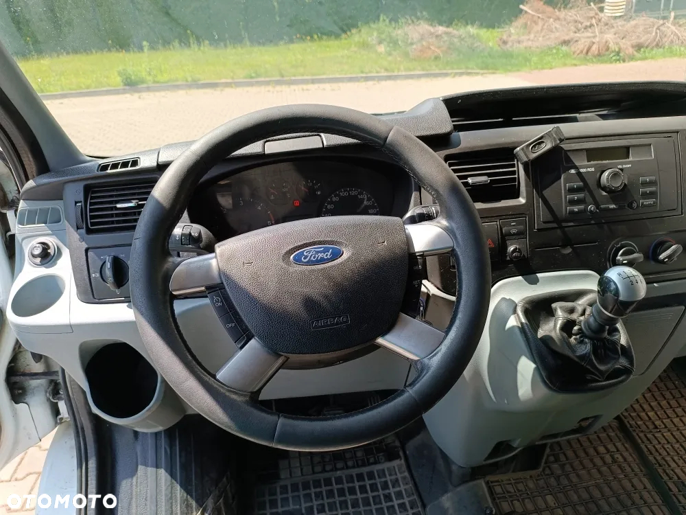 Ford Transit - 11