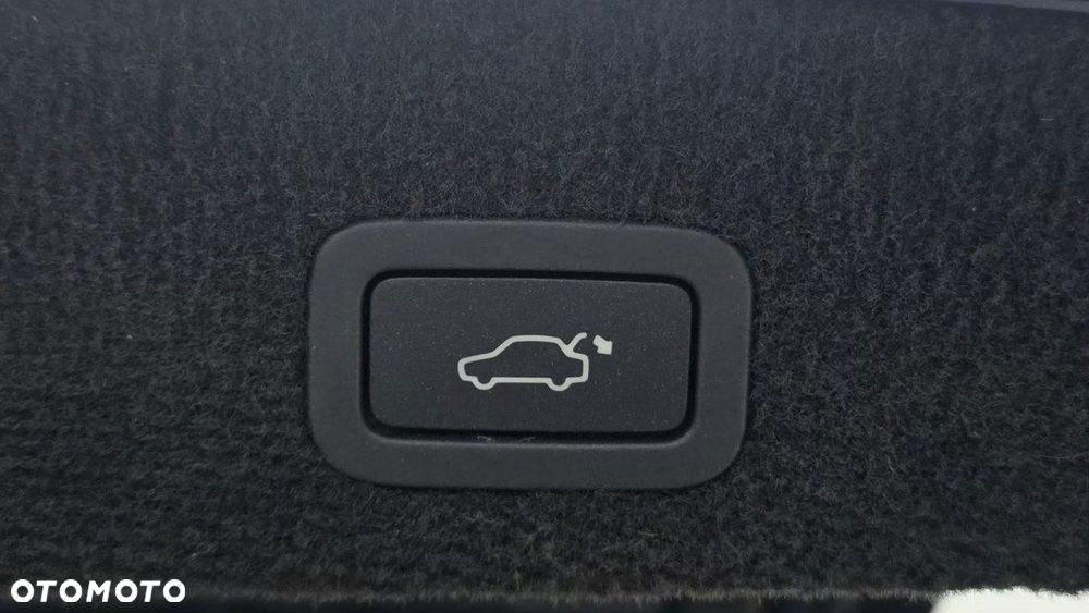 Volvo XC 70 - 22
