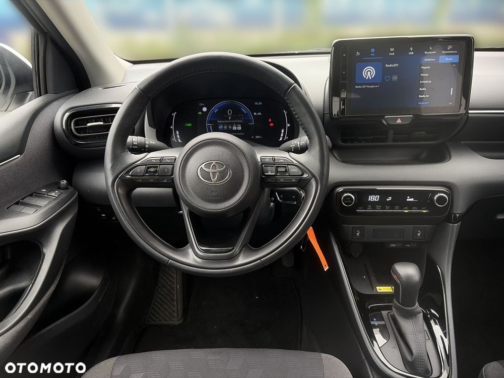 Toyota Yaris Hybrid 1.5 Style - 13