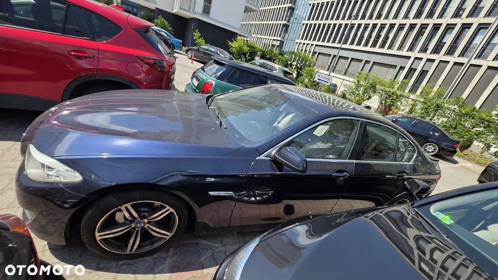 BMW Seria 5 520d - 24