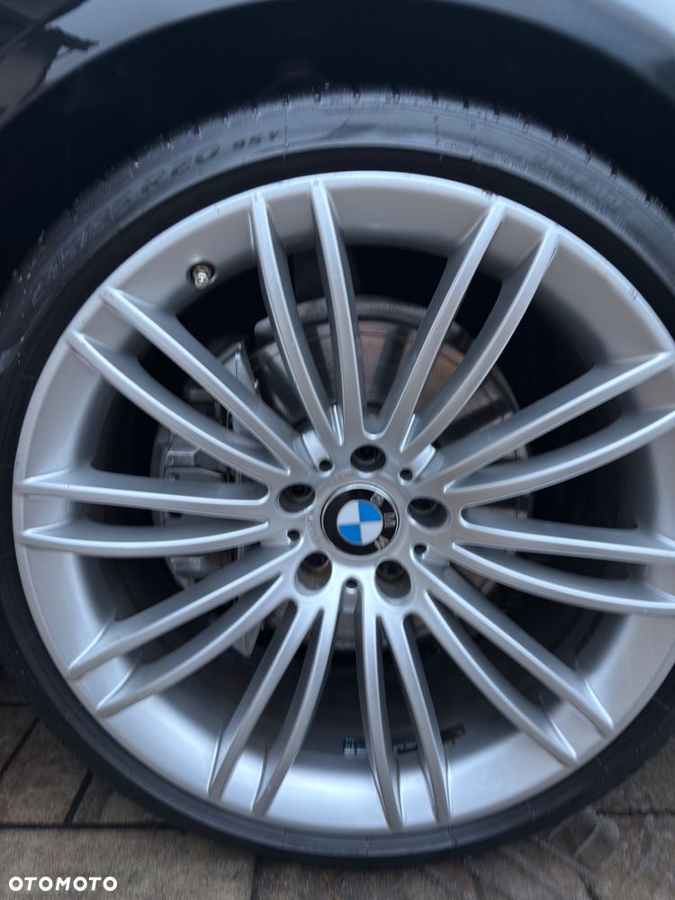BMW Seria 5 535i Sport-Aut - 28