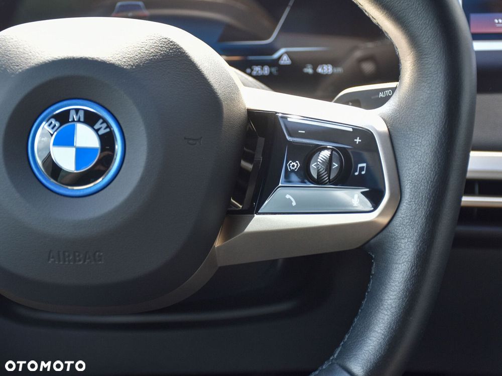 BMW iX xDrive50 111.5kWh Signature - 22