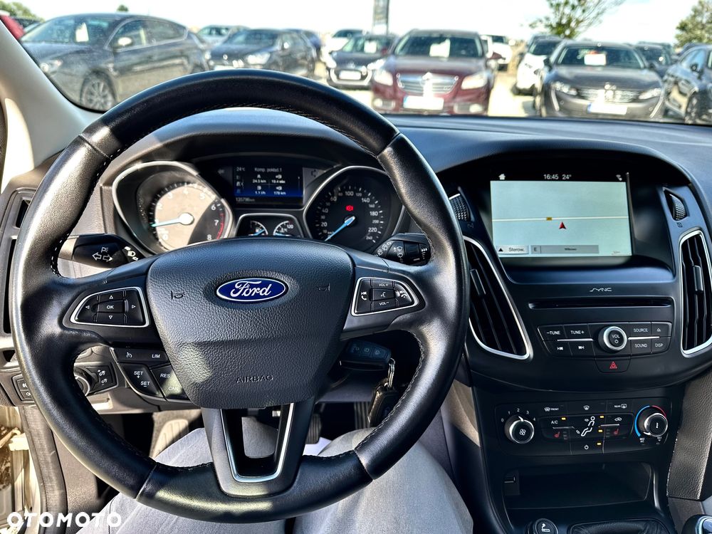 Ford Focus 1.0 EcoBoost Start-Stopp-System TITANIUM STYLE - 15