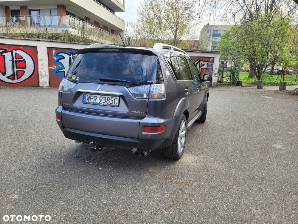 Mitsubishi Outlander 2.0 DID Instyle - 10