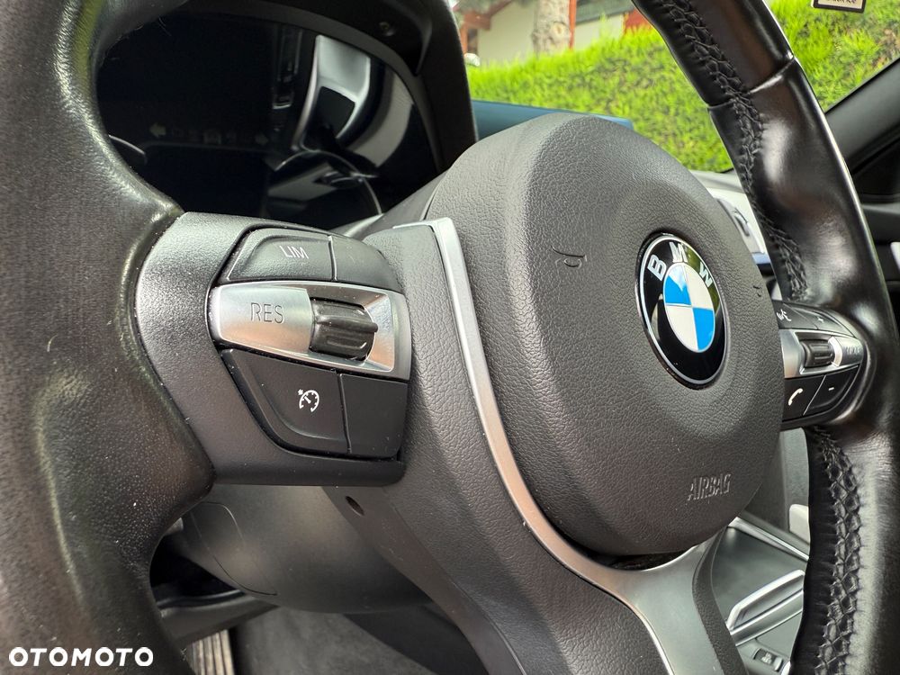 BMW Seria 3 320d xDrive M Sport - 23