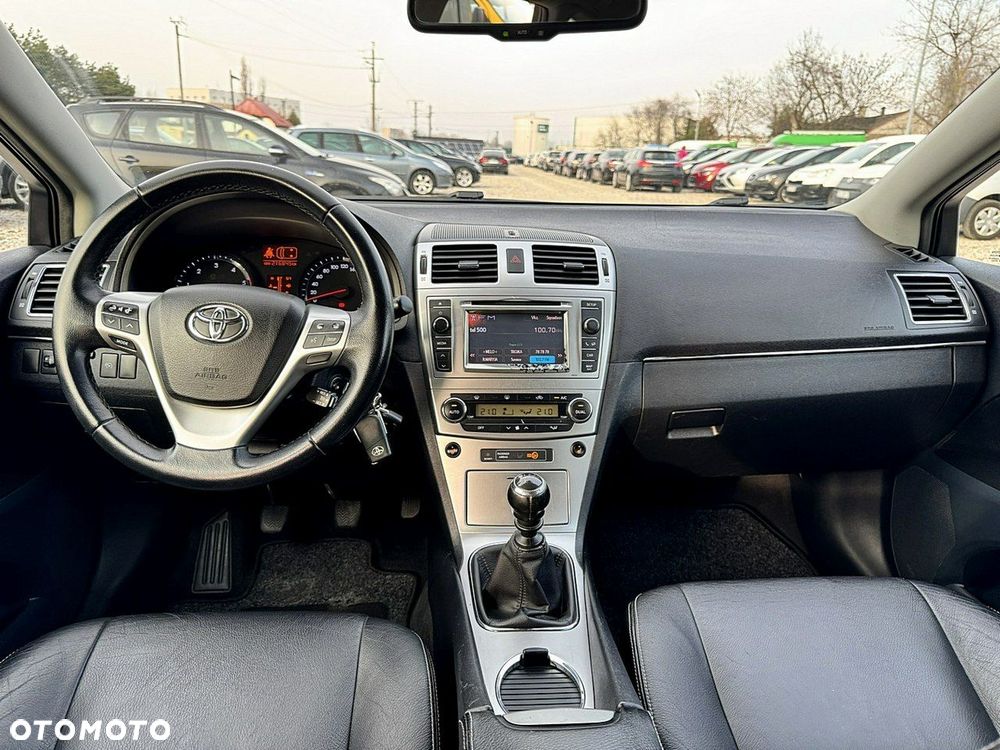 Toyota Avensis - 14