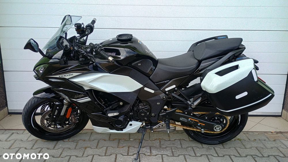 Kawasaki Ninja 1000 SX - 2