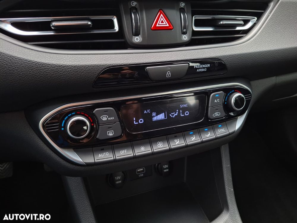 Hyundai i30 - 33