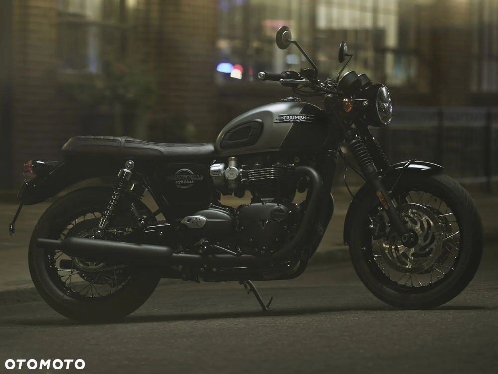 Triumph Bonneville - 2