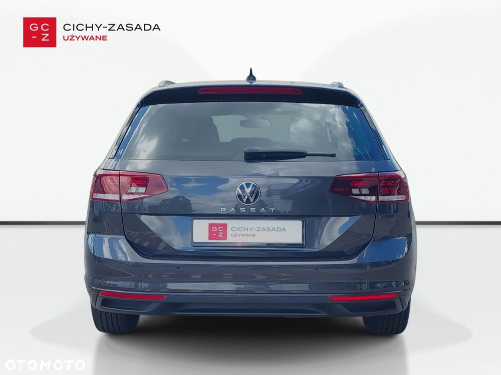 Volkswagen Passat Variant 2.0 TDI SCR Business DSG - 4