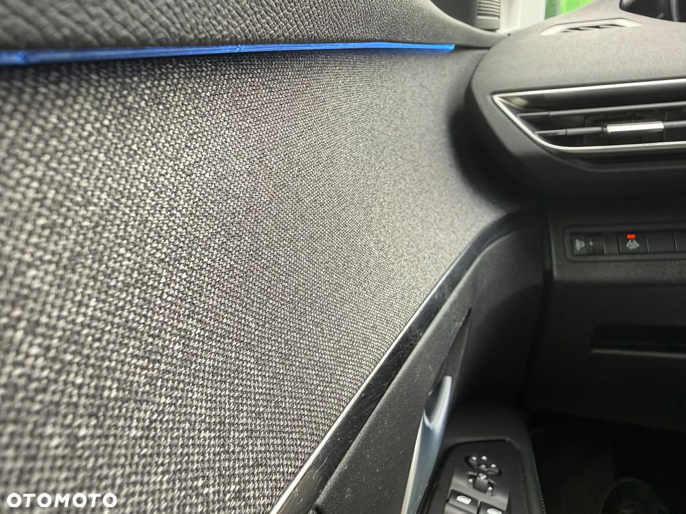 Peugeot 3008 1.2 PureTech Allure Pack S&S EAT8 - 33