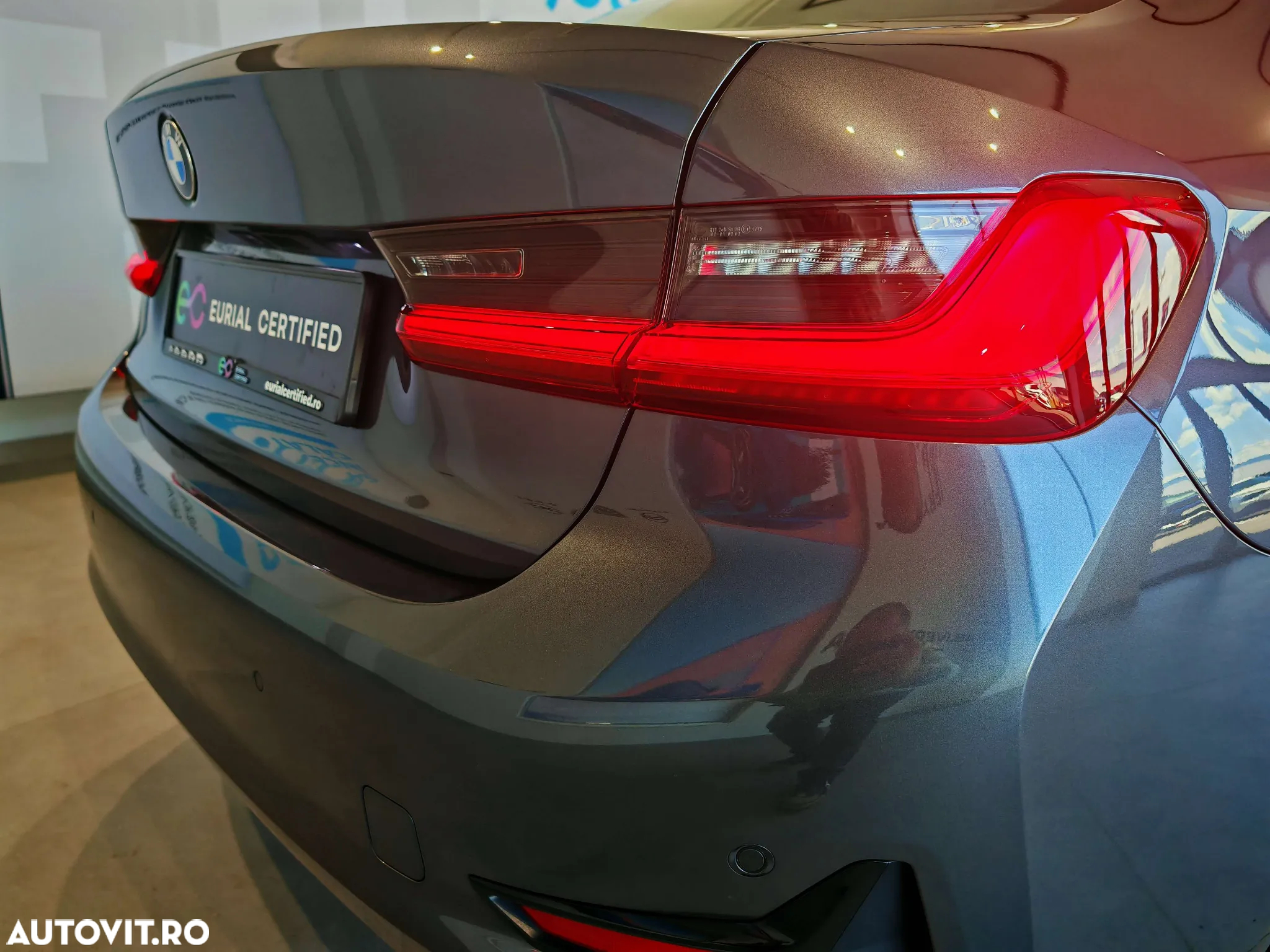 BMW Seria 3 318i AT - 8