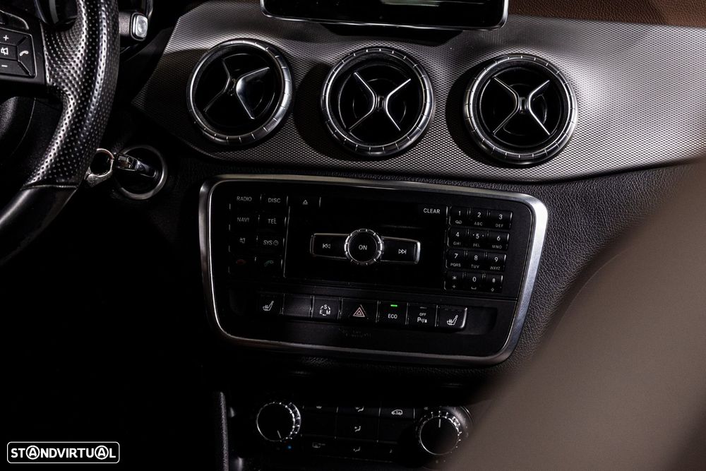 Mercedes-Benz CLA 220 CDI Urban Aut. - 12