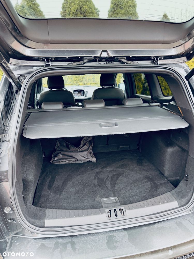 Ford Kuga 1.5 EcoBoost 2x4 ST-Line - 20