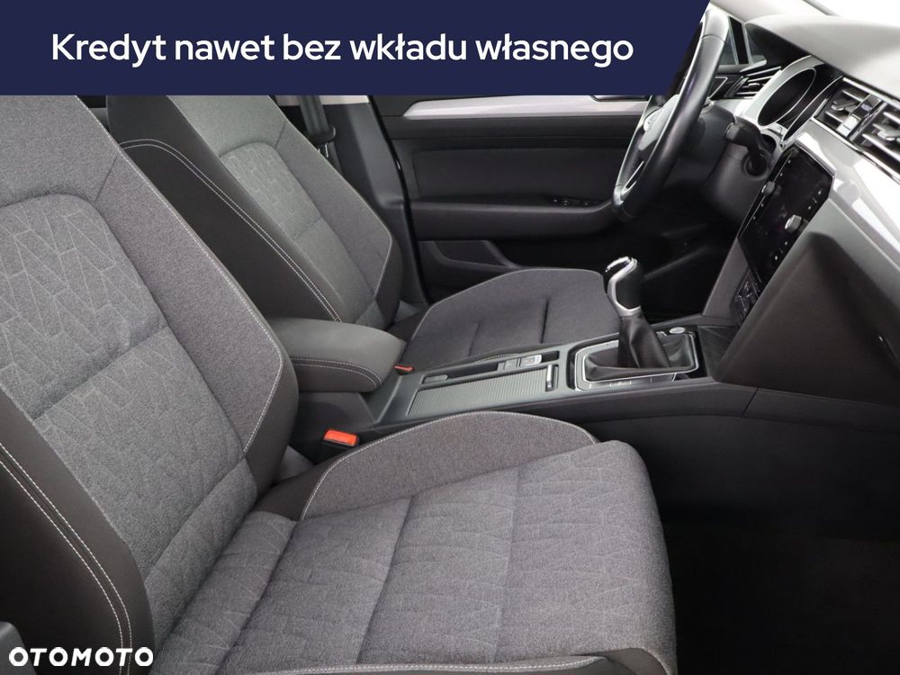Volkswagen Passat Variant - 11