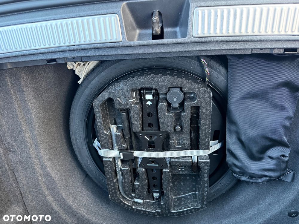 Skoda Superb 2.0 TDI SCR 4x4 Selection DSG - 19