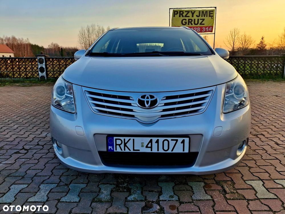 Toyota Avensis 1.8 Executive - 4