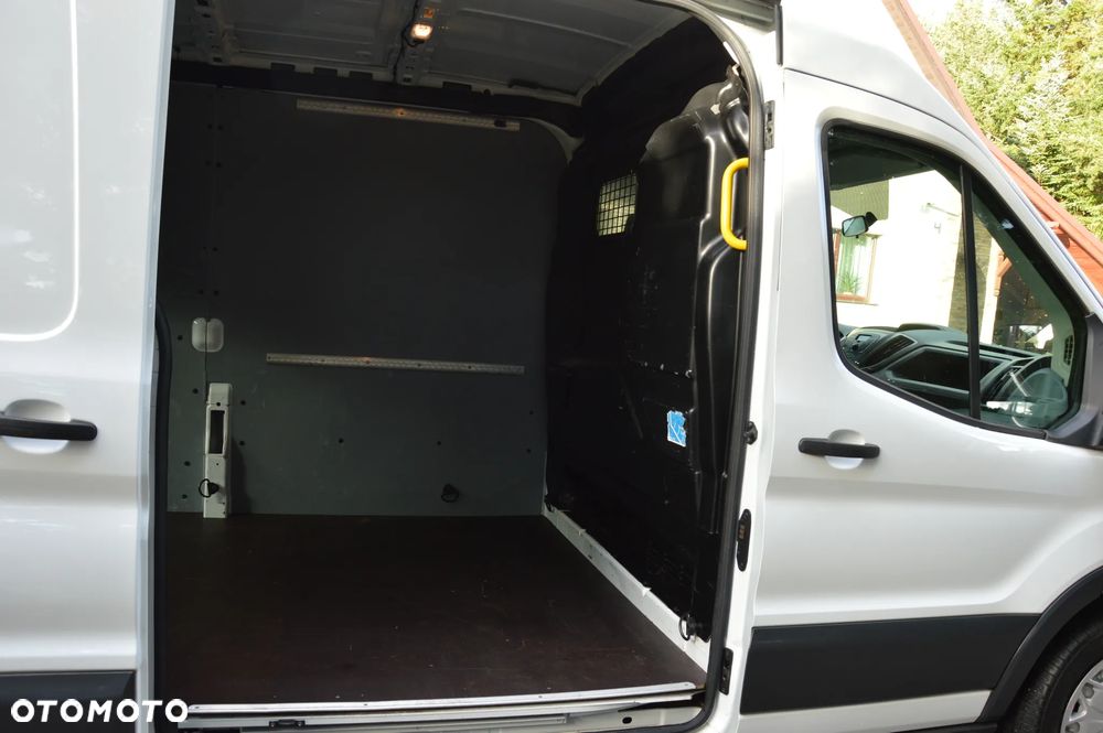 Ford Transit - 15
