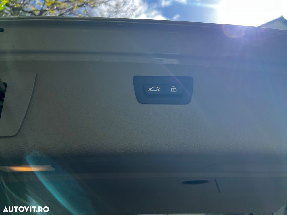 BMW Seria 3 320d xDrive AT - 11