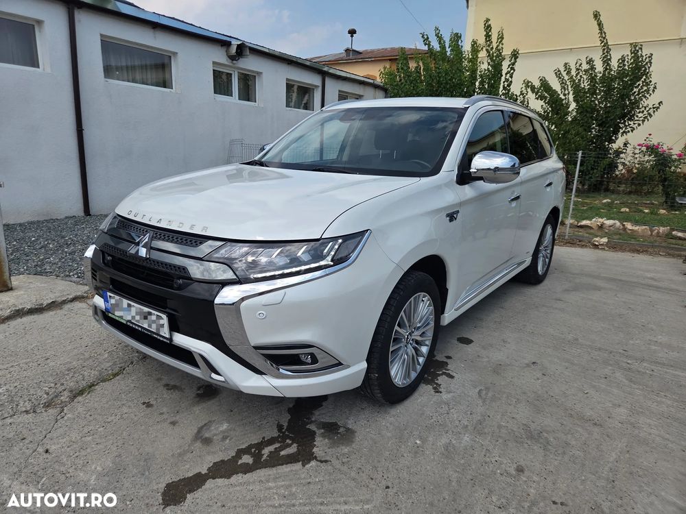 Mitsubishi Outlander - 14